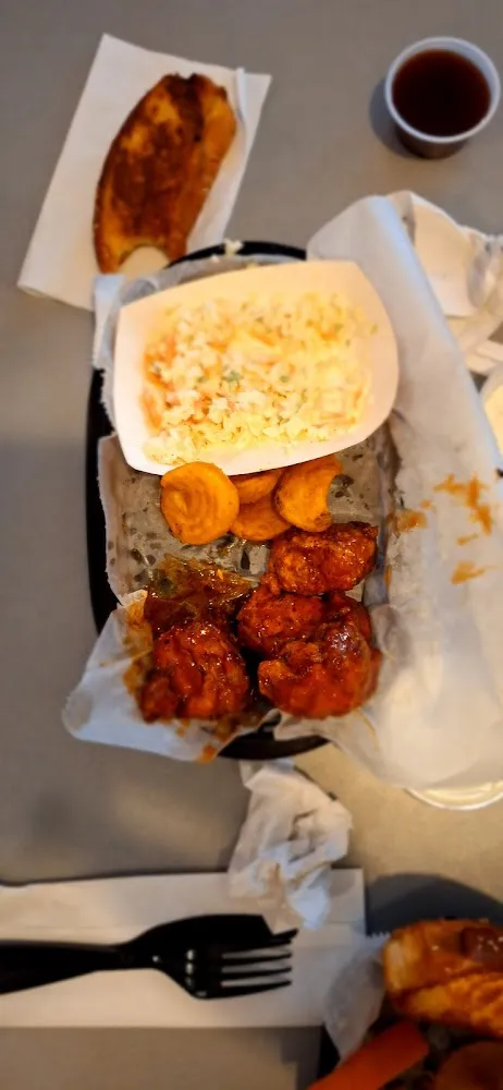 Boneless Chicken Wings Dinner